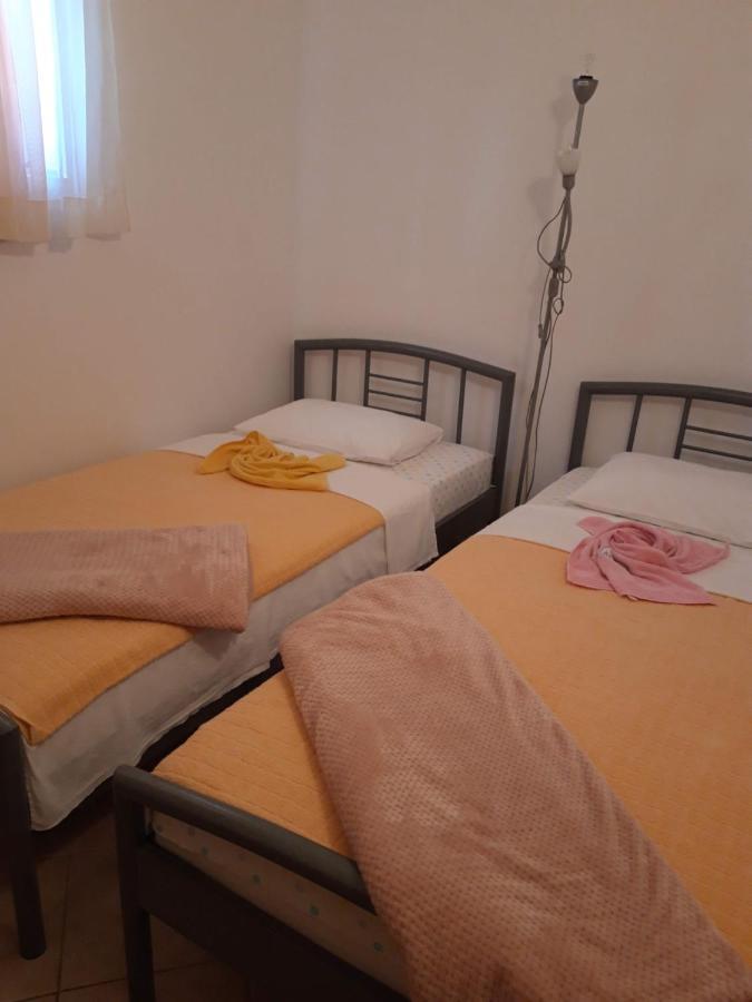 Apartment Perla Pirovac Bagian luar foto