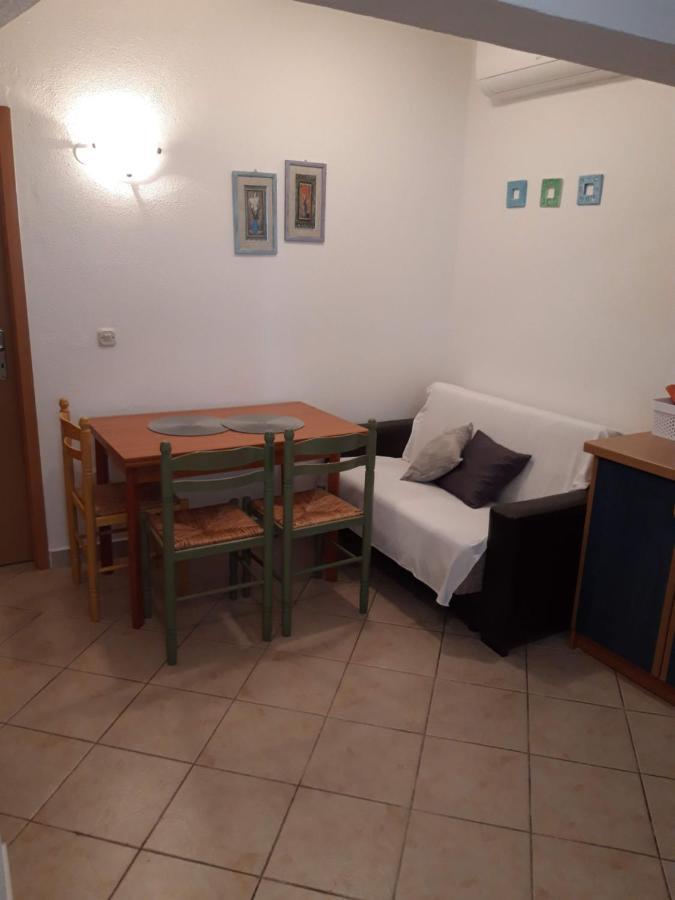 Apartment Perla Pirovac Bagian luar foto